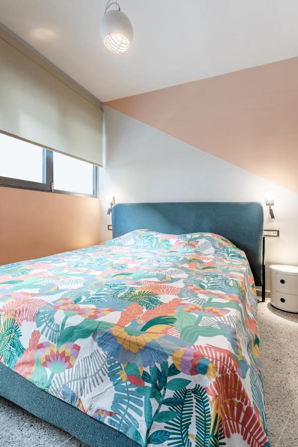 Ferienwohnung Pop Art Homm In Groovy Koukaki Athen Exterior foto